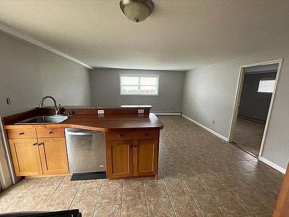 3rd image of 57 Marquette Dr