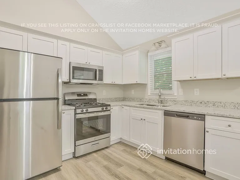 4036 Macedin Ct — Photo 9
