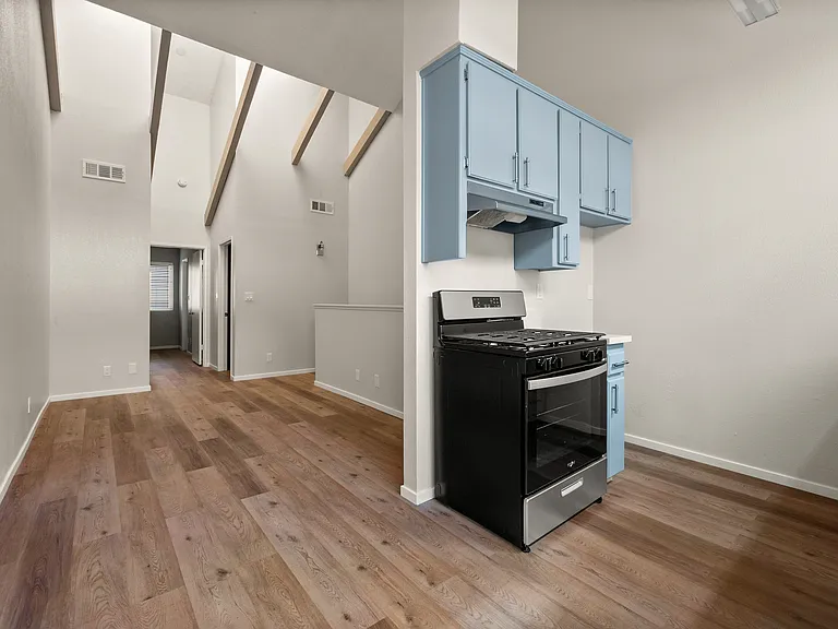 440 Linden Dr #2 — Photo 19