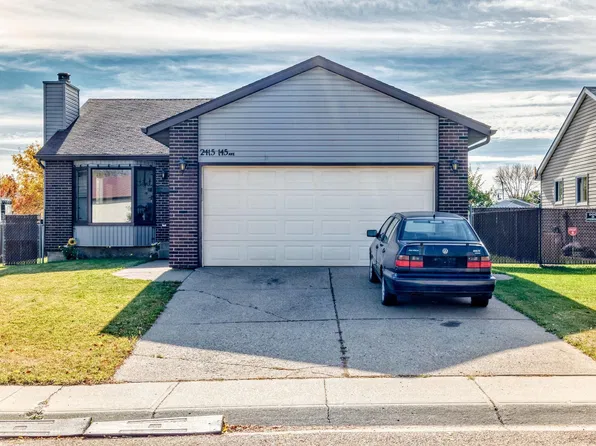 2415 145th Ave NW, Edmonton, AB T5Y 2J5