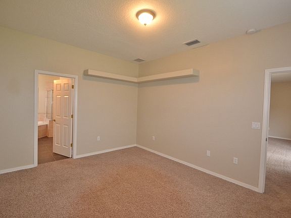 5th image of 1100 Creekview Ct
