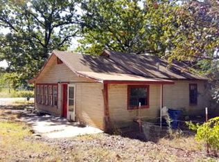 607 Kneble St, Talihina, OK 74571