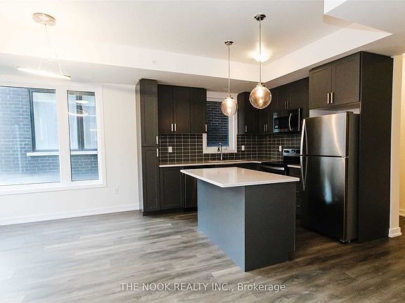 4th image of 1555 Kingston Rd #324