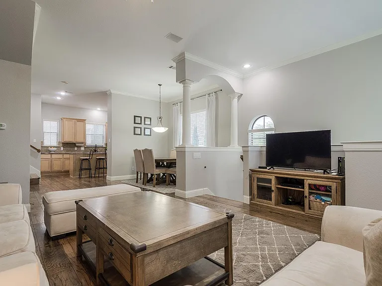 3118 Carmel St — Photo 13