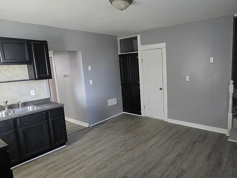 4312 Oregon Ave — Photo 4