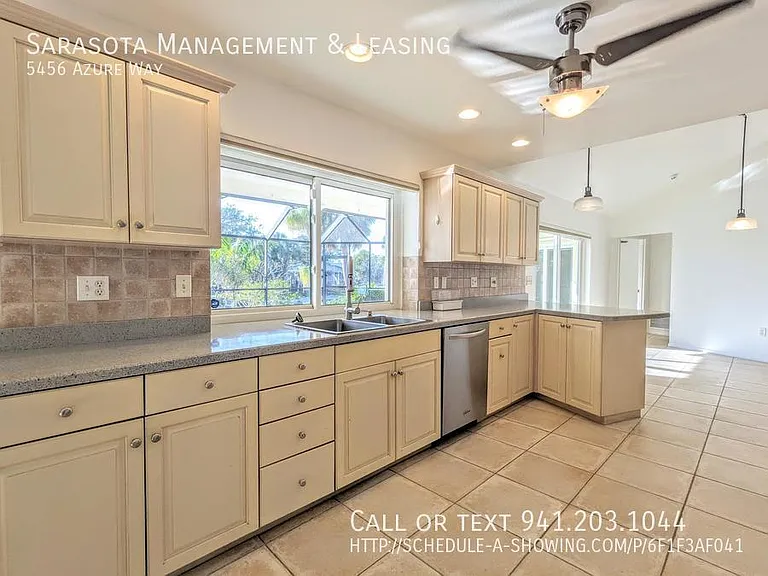 5456 Azure Way — Photo 11