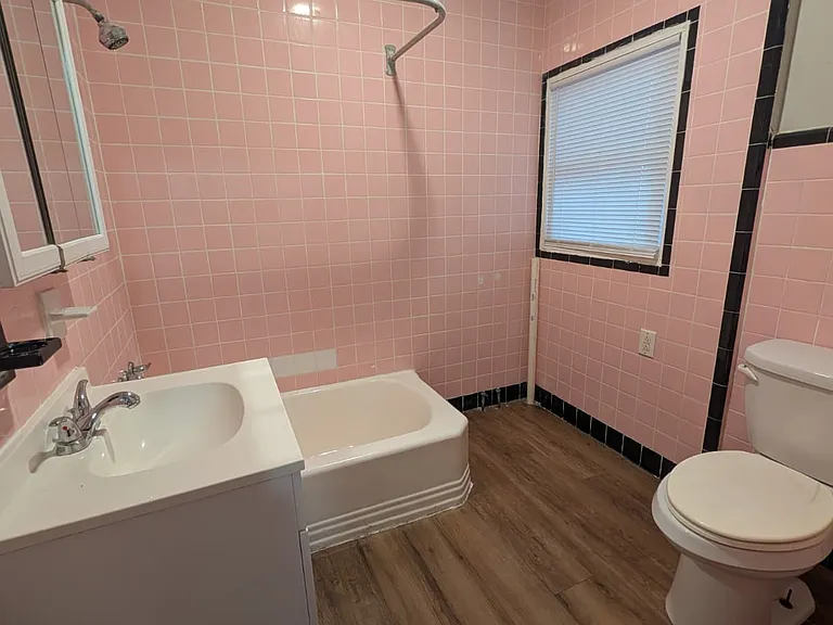 32 Bright St #1 — Photo 8