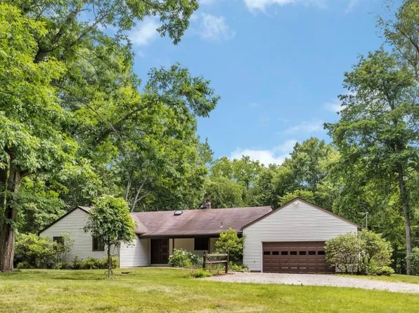 11 West St, Russellton, PA 15076