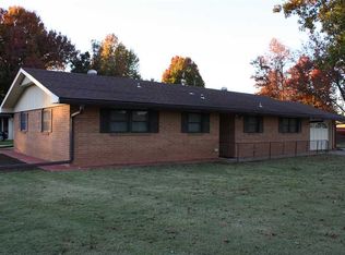 506 Crestwood St, Springdale, AR 72762