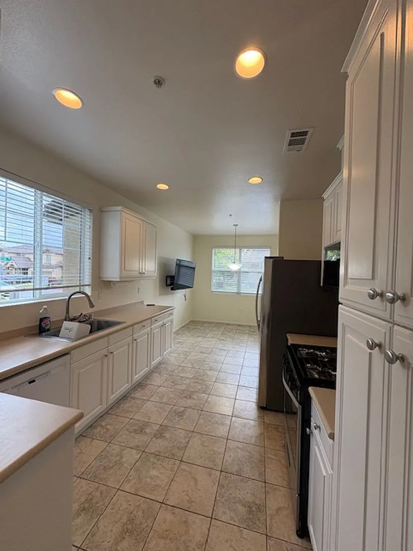 9137 Arbol del Rosal Way — Photo 2
