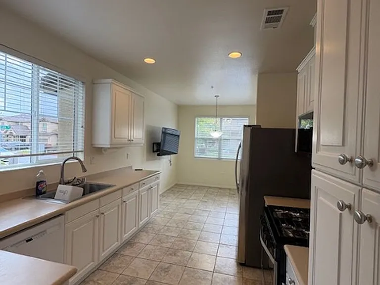 9137 Arbol Del Rosal Way — Photo 2