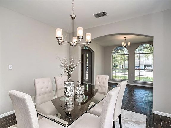 4th image of 1513 Foster Dr