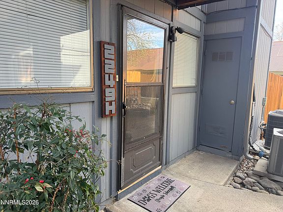 3rd image of 2249 Kietzke Ln APT H