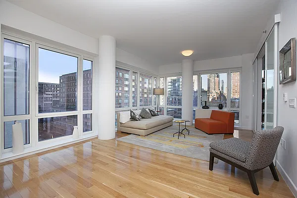 Rented by BLU Real Estate | media 23