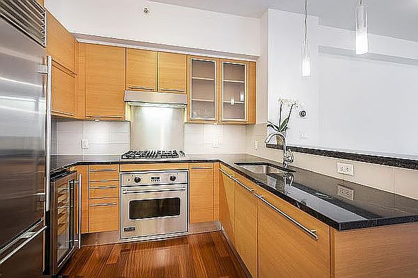 1st image of 10 W End Ave APT 9G