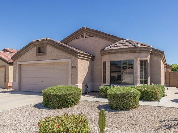 2nd image of 15553 W Mauna Loa Ln