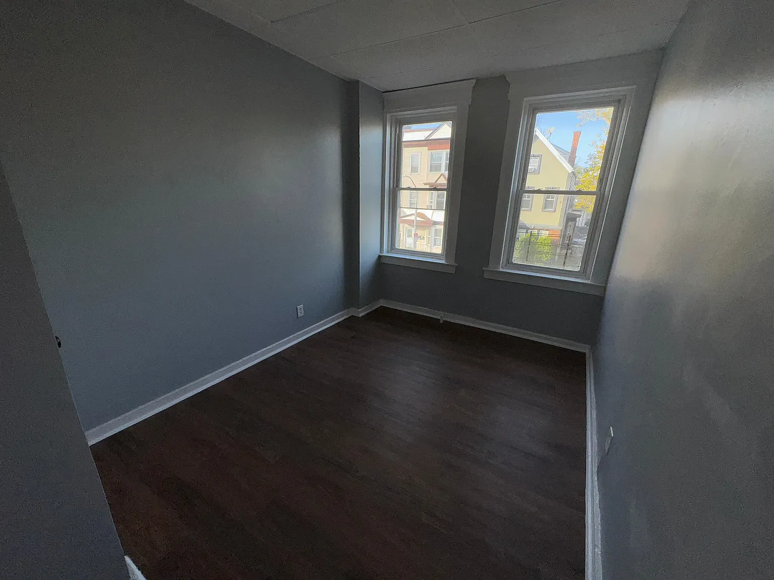 2 bed, 800 sqft, $1,799 — Photo 2