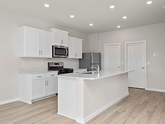 7th image of this home