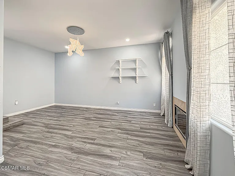 391 Westlake Vista Ln — Photo 5