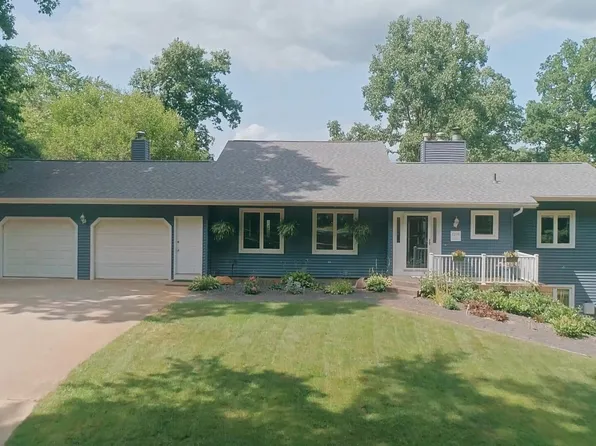 12111 S Sherman Lake Dr, Augusta, MI 49012