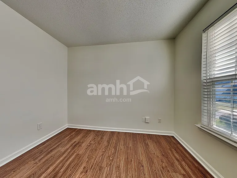 3226 Silver Spur Ct — Photo 11
