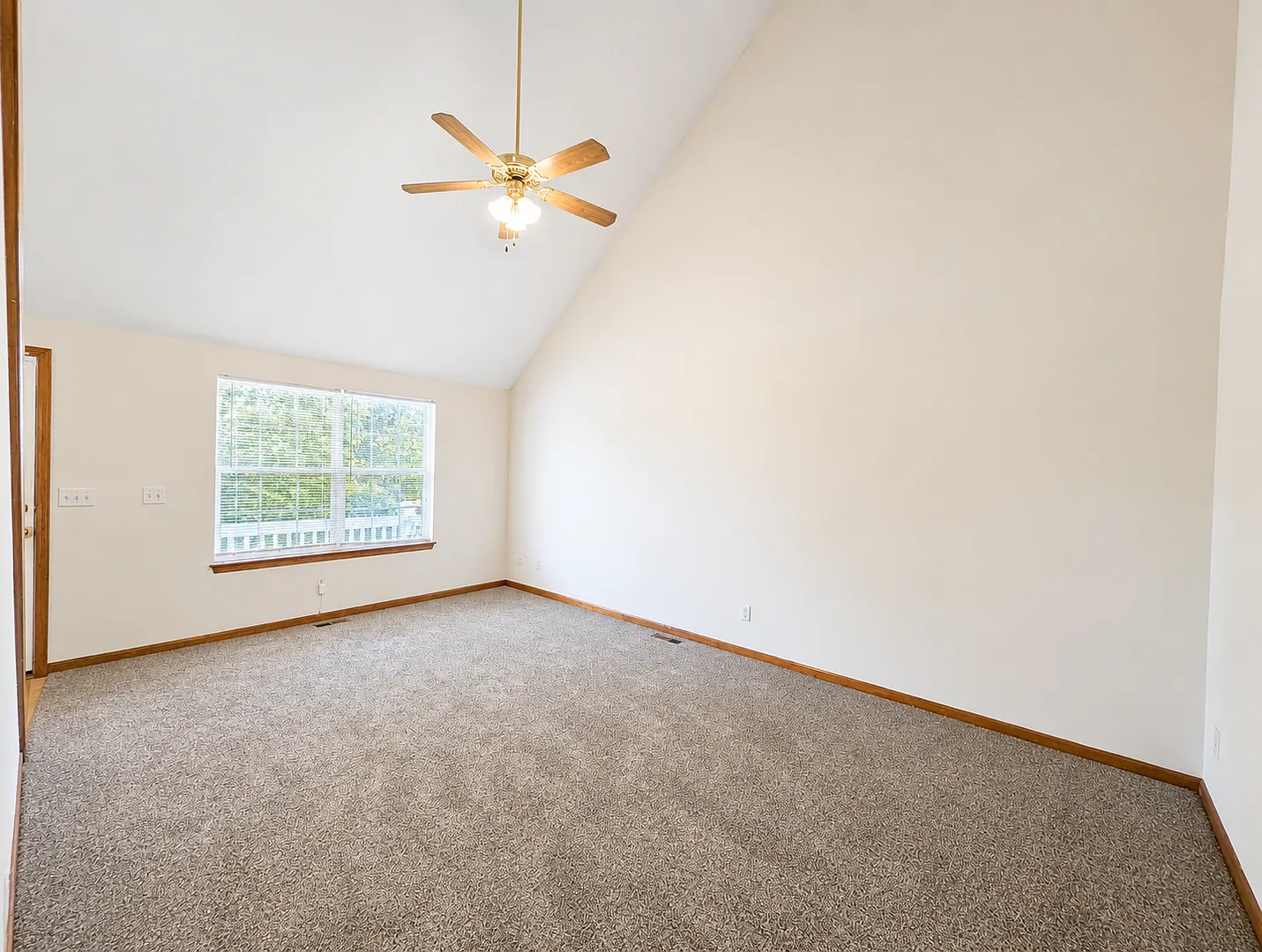 3 Bed, 1.5 Bath Duplex with Garage and Extra Storage Space! — Photo 3