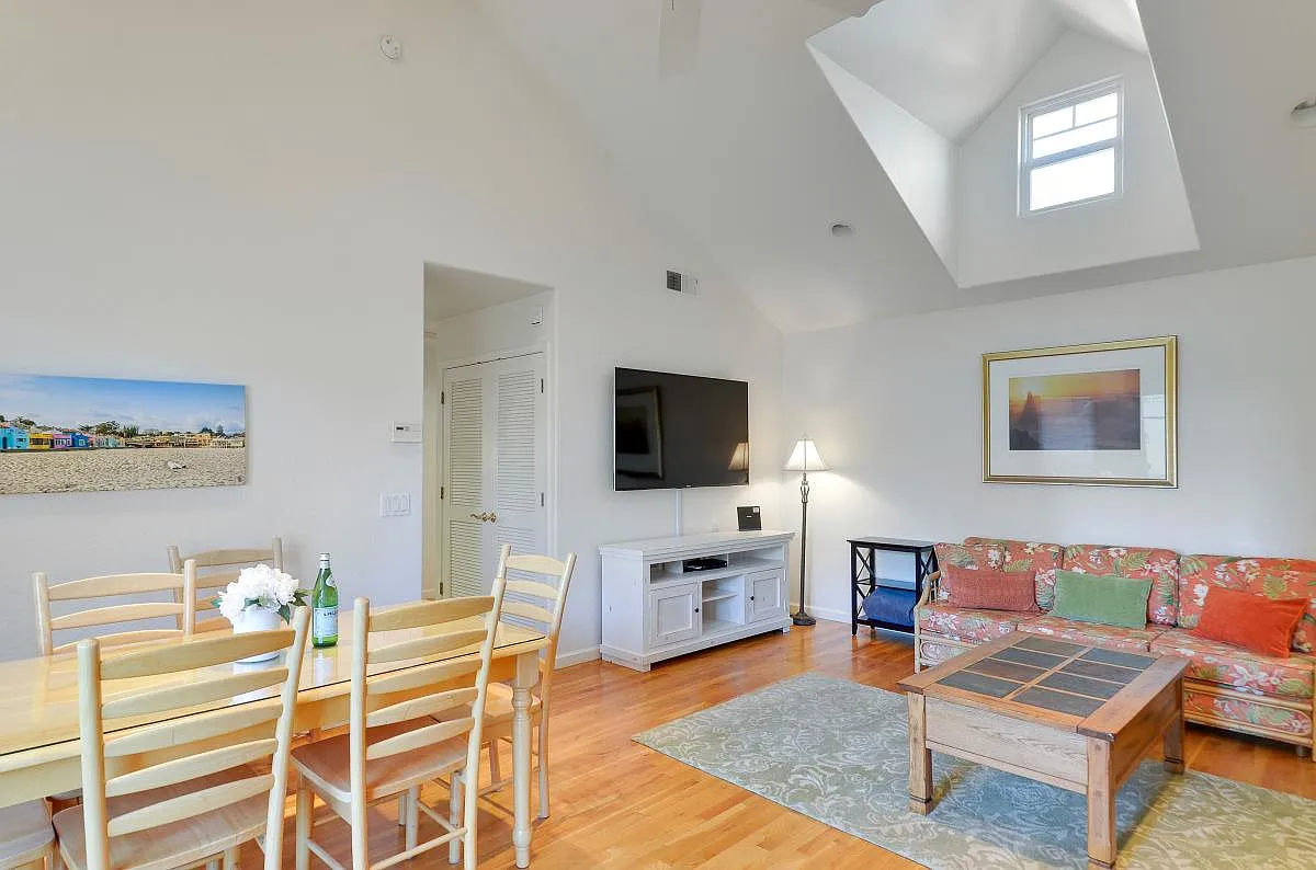 207 San Jose Avenue — Photo 3