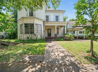 523 May St, Palestine, TX 75801