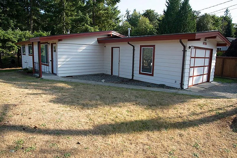 3 bed, 1040 sqft, $2,350 — Photo 4