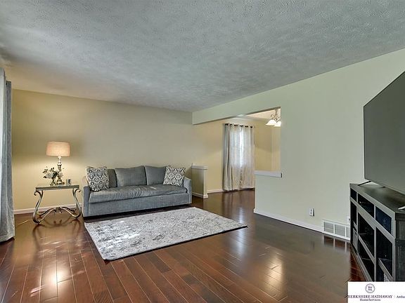 4th image of 5854 S 104th Ave