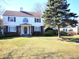 567 Wyckoff Ave, Wyckoff, NJ 07481