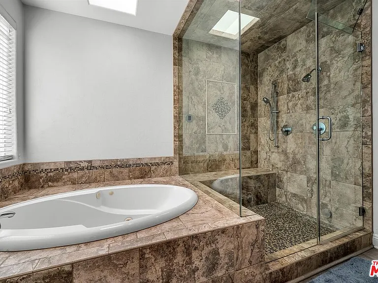 928 Harbor Crossing Ln — Photo 31