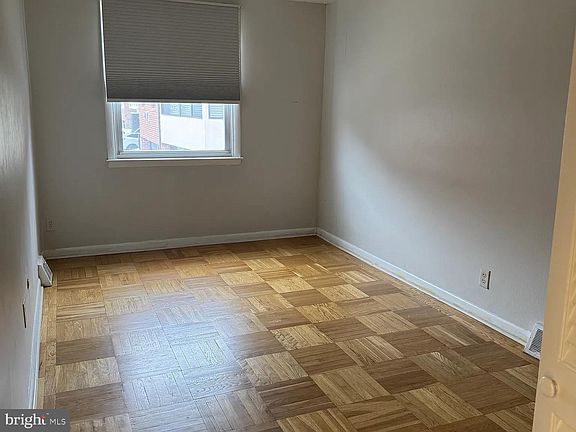 5th image of 1709 Hartranft St