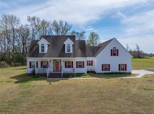 19034 Oliver Dr, Smithfield, VA 23430
