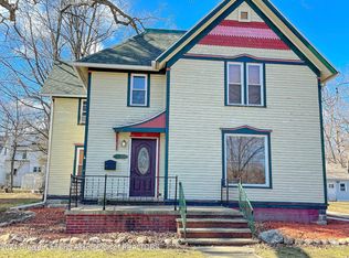 627 N Washington St, Owosso, MI 48867