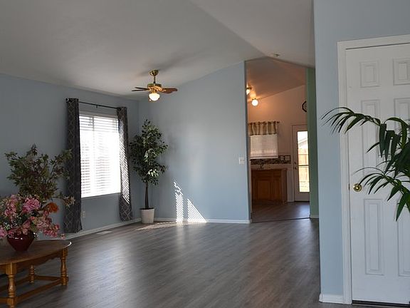 3rd image of 3921 Tumbleweed Dr