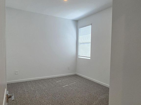 5th image of 37098 W Prado St