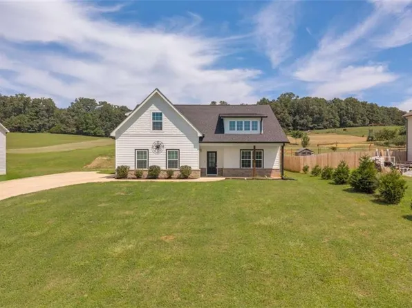 1164 Walters Rd, Lavonia, GA 30553