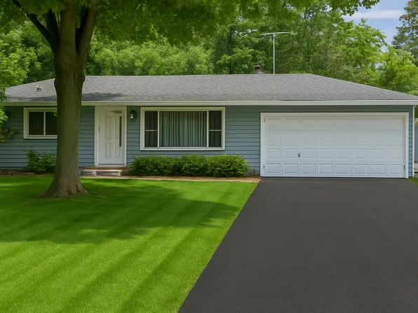 1815 Fountain Ln N, Plymouth, MN 55447