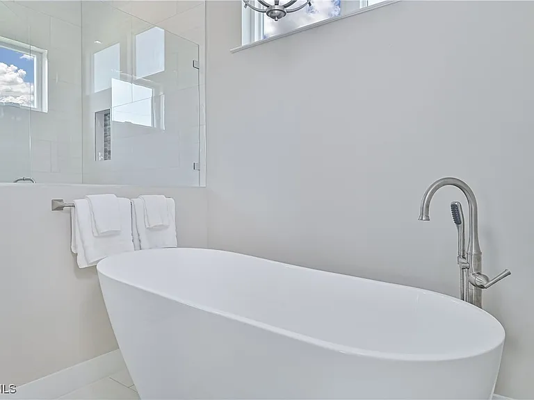 27570 Tarpon Way — Photo 43