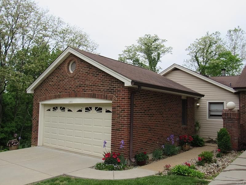 1st image of 13711 La Rivera Ct