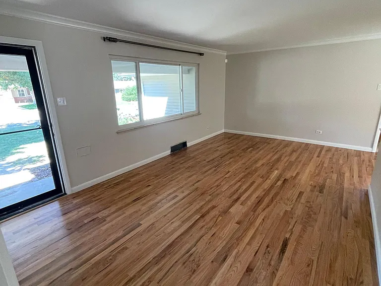 2920 S Madison St — Photo 10
