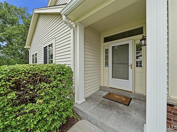 2nd image of 835 Stone Meadow Dr