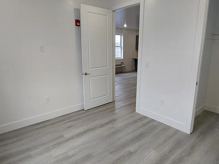 273 Oak St #302 — Photo 7