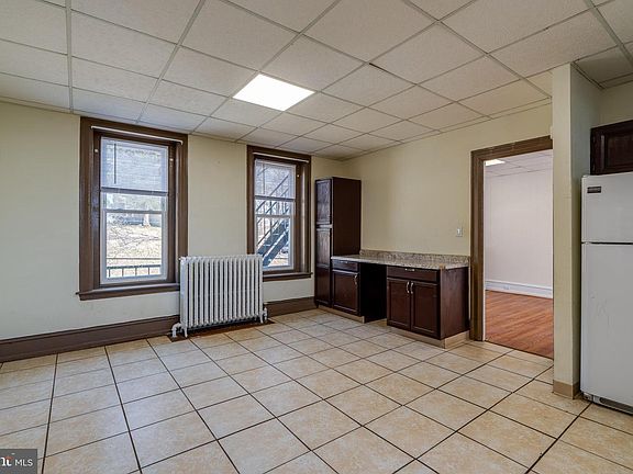 2nd image of 1257 Eckert Ave