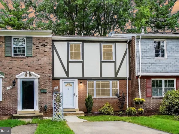 7836 Snead Ln, Falls Church, VA 22043