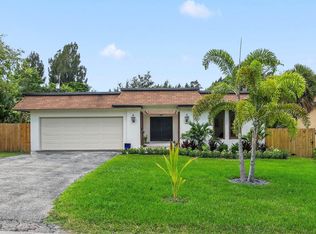 486 NW 1st St, Boca Raton, FL 33432