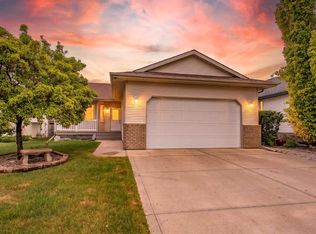 189 S Lampard Cres, Red Deer, AB T4R2W6