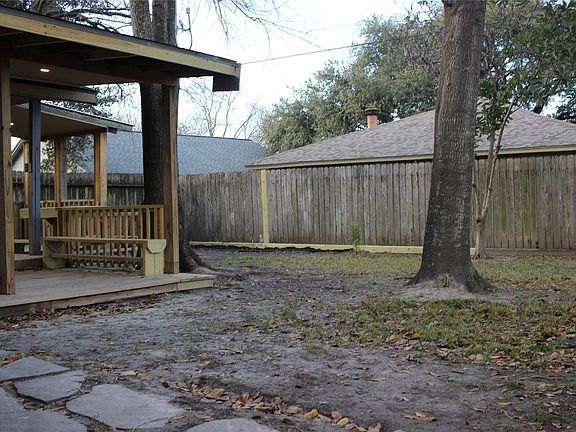 4th image of 4406 Conward Dr