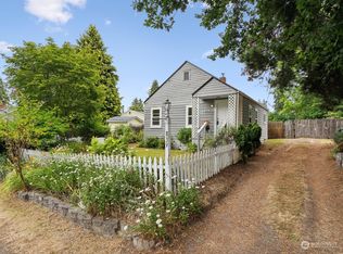 839 Maple Ave E, Pt Orchard, WA 98366